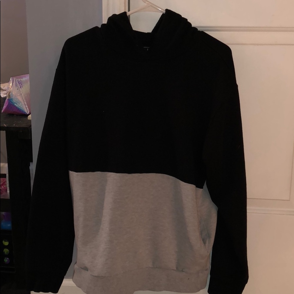 Forever 21 Sweatshirt/Hoodie